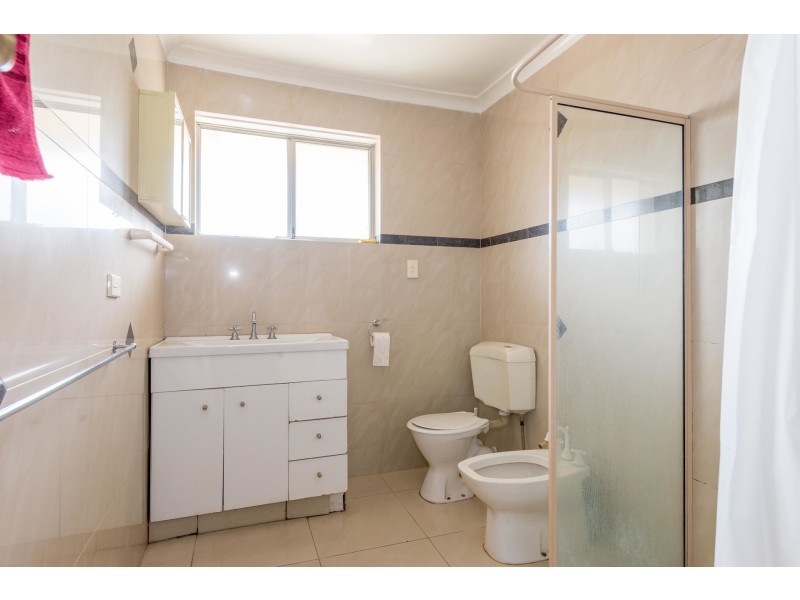 37 Yale Road, Thornlie WA 6108