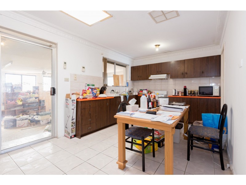 37 Yale Road, Thornlie WA 6108