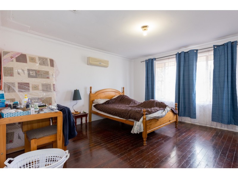 37 Yale Road, Thornlie WA 6108