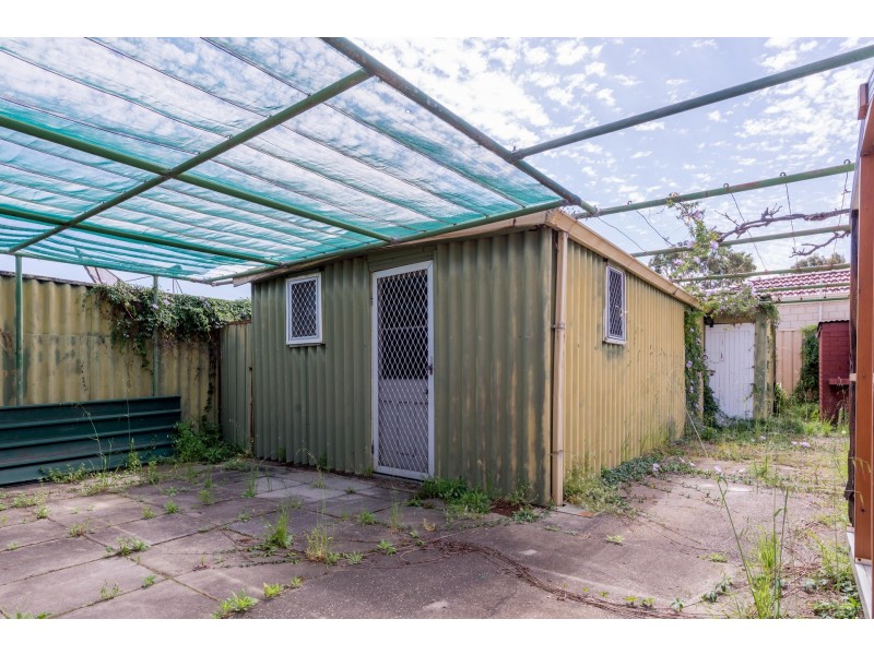 37 Yale Road, Thornlie WA 6108