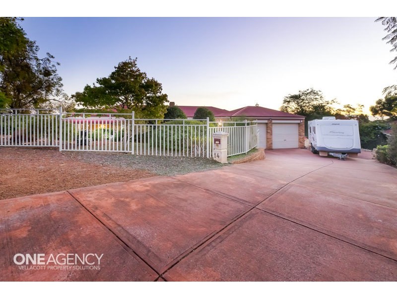 14 Treecrest Gardens, Mount Richon WA 6112
