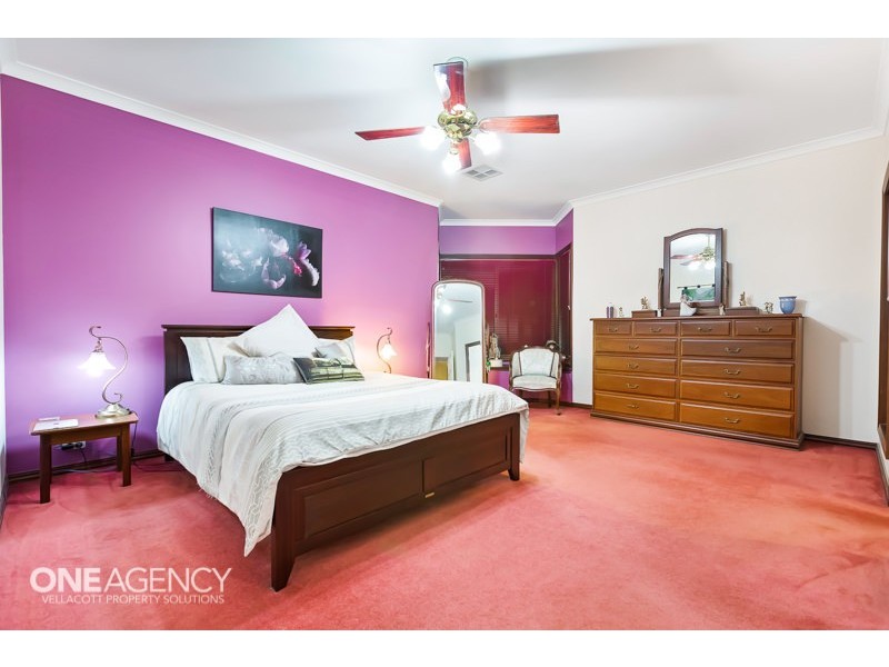 14 Treecrest Gardens, Mount Richon WA 6112