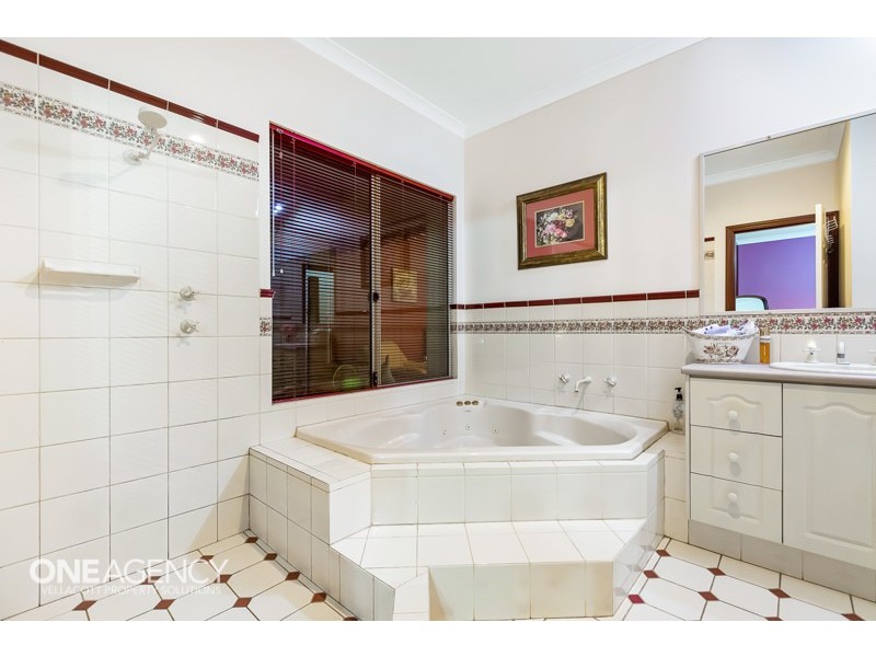 14 Treecrest Gardens, Mount Richon WA 6112