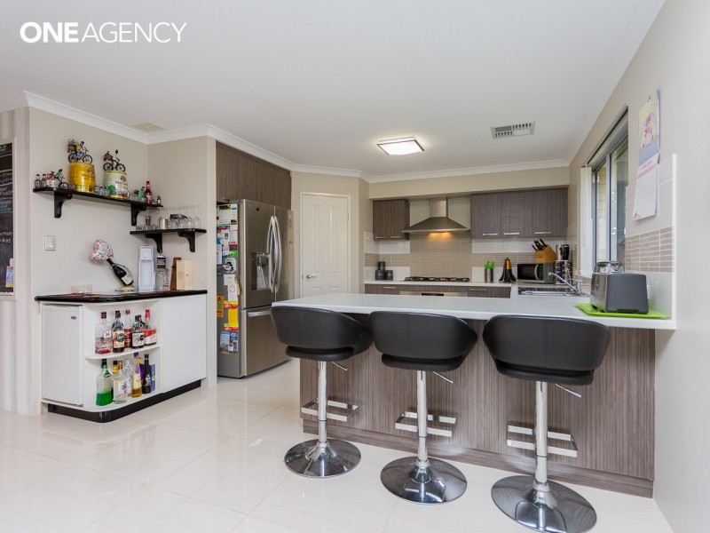 15 Drysdale Garden, Wandi WA 6167