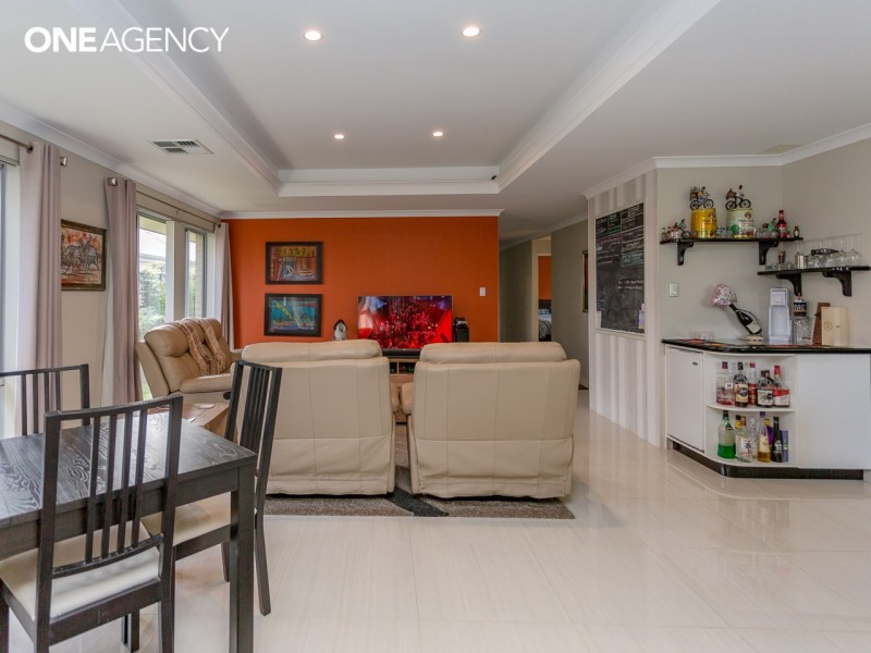 15 Drysdale Garden, Wandi WA 6167