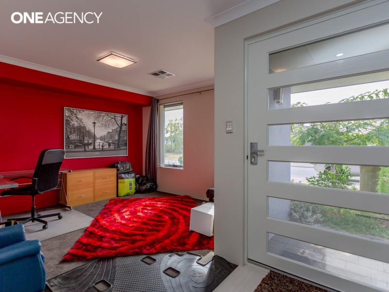 15 Drysdale Garden, Wandi WA 6167