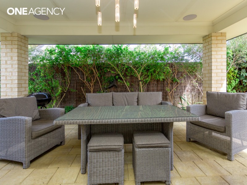 15 Drysdale Garden, Wandi WA 6167