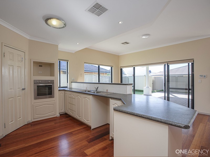 11 Lucida Road, Southern River WA 6110