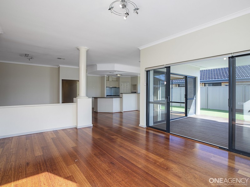 11 Lucida Road, Southern River WA 6110