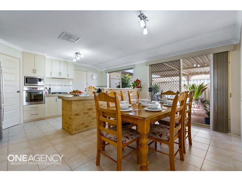 12 Ironwood Court, Thornlie WA 6108