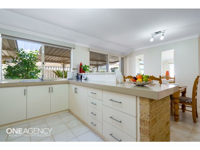 12 Ironwood Court, Thornlie WA 6108