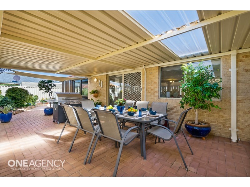 12 Ironwood Court, Thornlie WA 6108