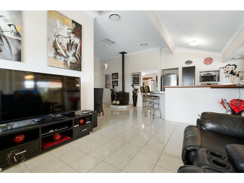 26 Geographe Way, Thornlie WA 6108