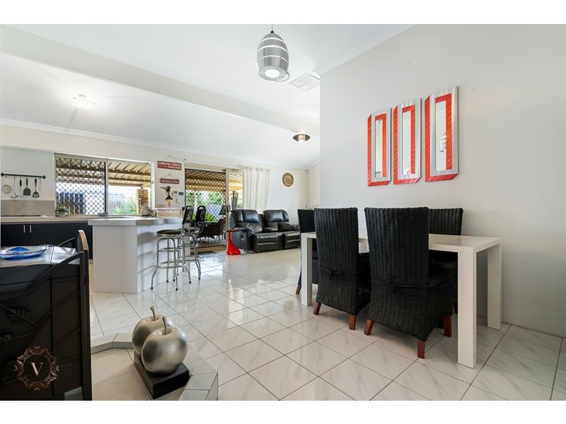 26 Geographe Way, Thornlie WA 6108