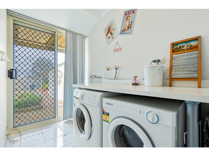 26 Geographe Way, Thornlie WA 6108