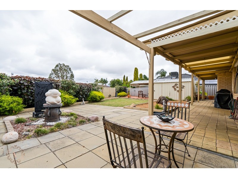 26 Geographe Way, Thornlie WA 6108