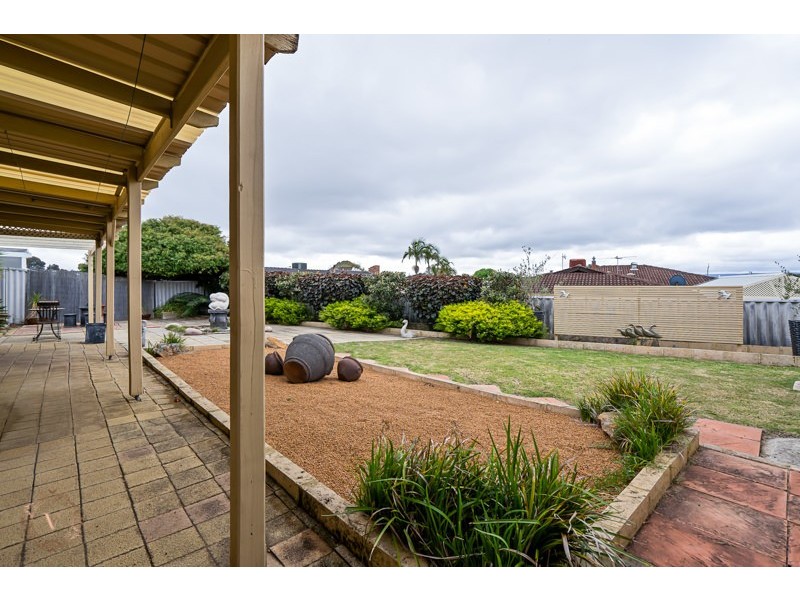26 Geographe Way, Thornlie WA 6108