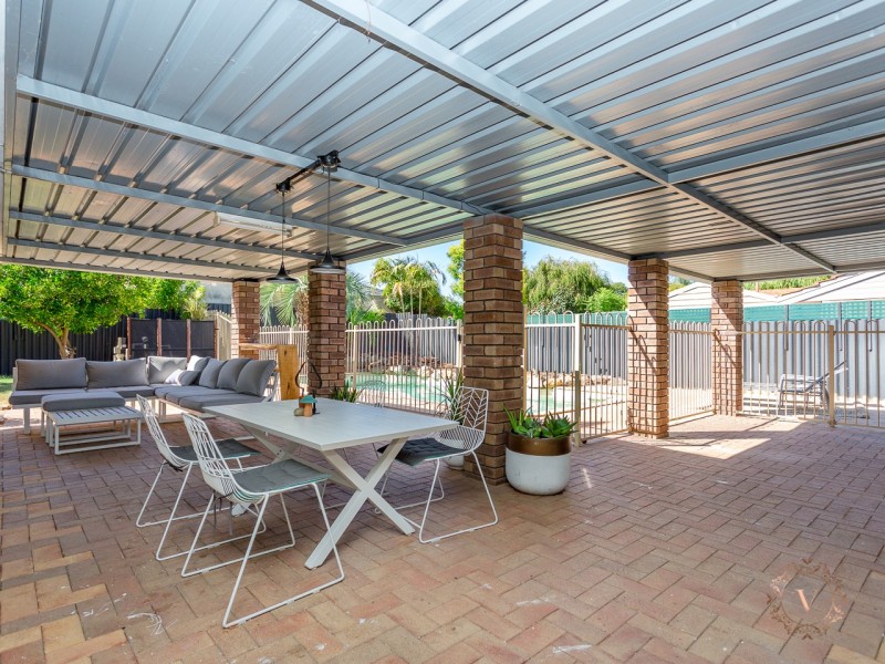 14 Sutherland Drive, Thornlie WA 6108