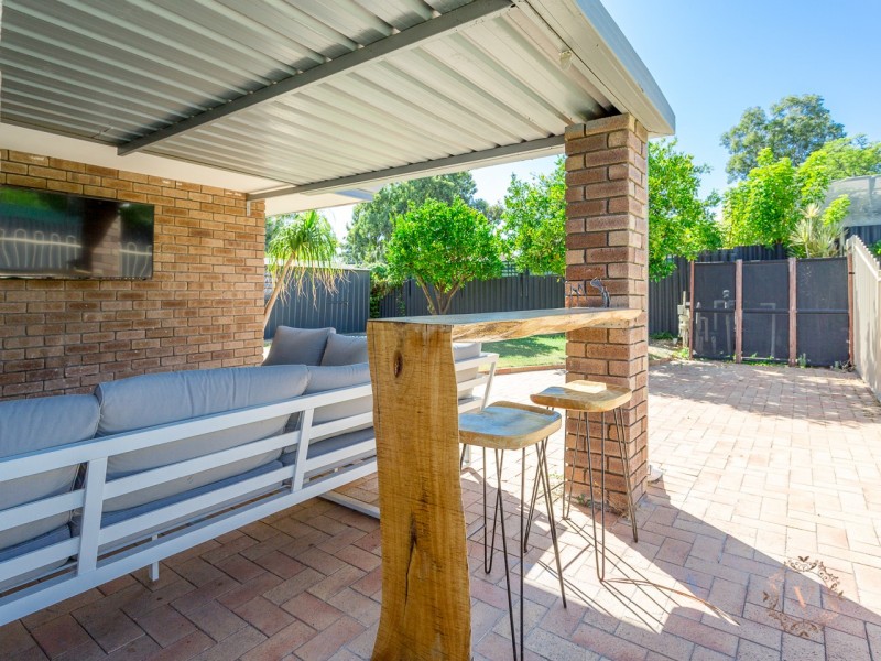 14 Sutherland Drive, Thornlie WA 6108