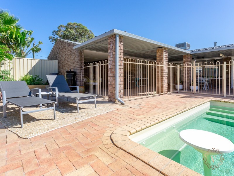 14 Sutherland Drive, Thornlie WA 6108