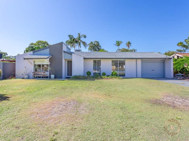 14 Sutherland Drive, Thornlie WA 6108