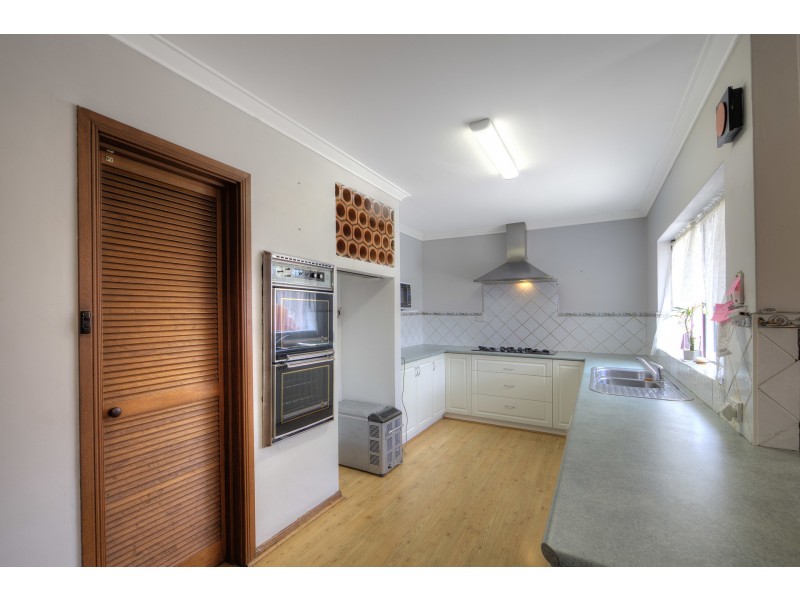 28 Corbel Street, Shelley WA 6148