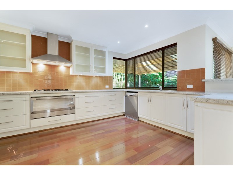 4 Redfern Close, Thornlie WA 6108