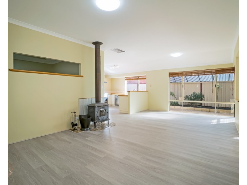 8 Tincurrin Drive, Southern River WA 6110