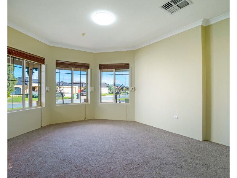 8 Tincurrin Drive, Southern River WA 6110