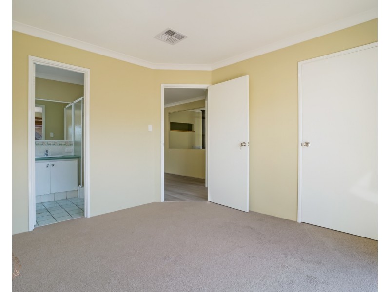 8 Tincurrin Drive, Southern River WA 6110