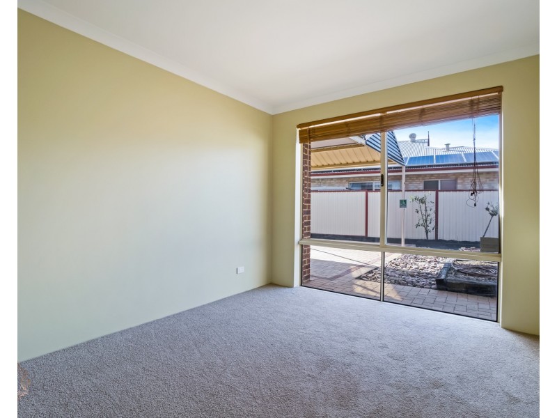 8 Tincurrin Drive, Southern River WA 6110