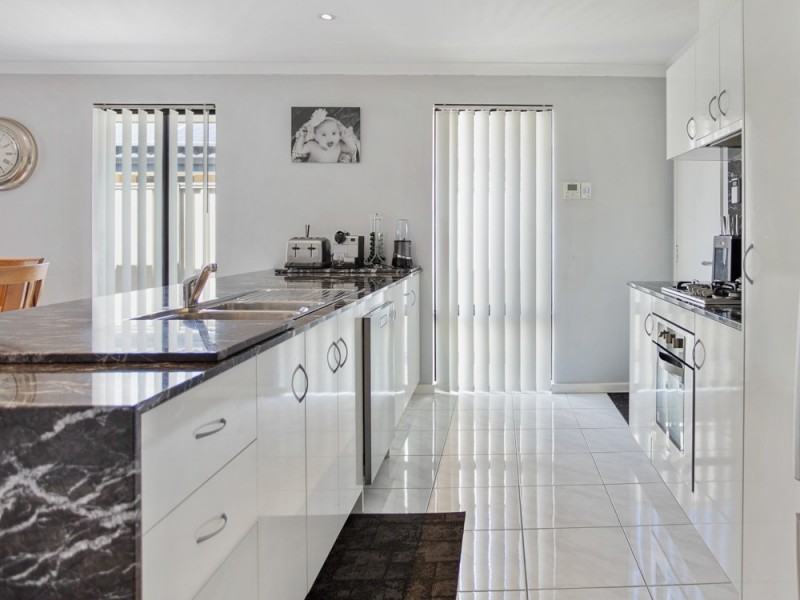 48 Bluebell Avenue, High Wycombe WA 6057