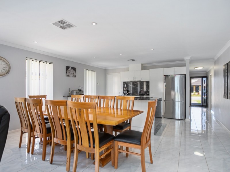 48 Bluebell Avenue, High Wycombe WA 6057