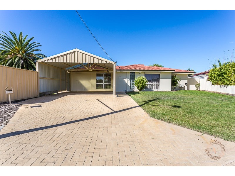 7 Gordon Place, Huntingdale WA 6110