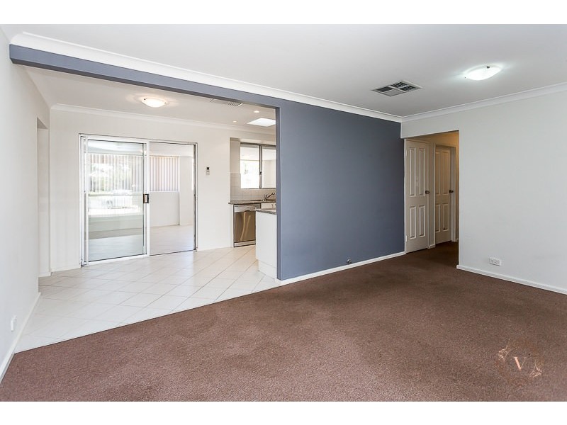 7 Gordon Place, Huntingdale WA 6110