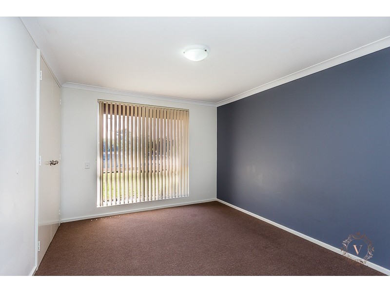 7 Gordon Place, Huntingdale WA 6110