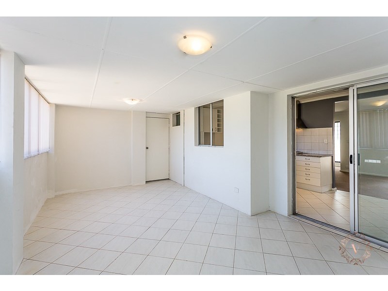 7 Gordon Place, Huntingdale WA 6110