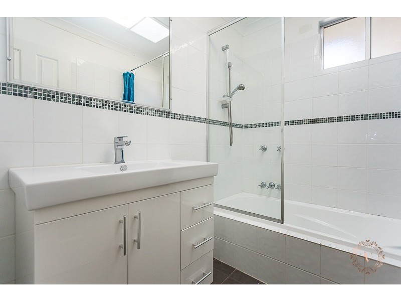 7 Gordon Place, Huntingdale WA 6110