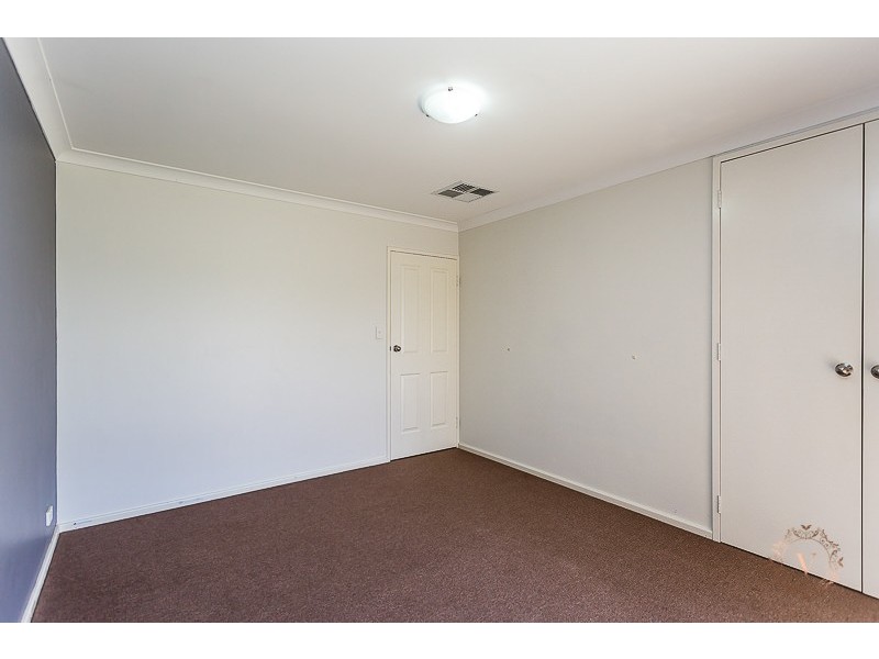 7 Gordon Place, Huntingdale WA 6110