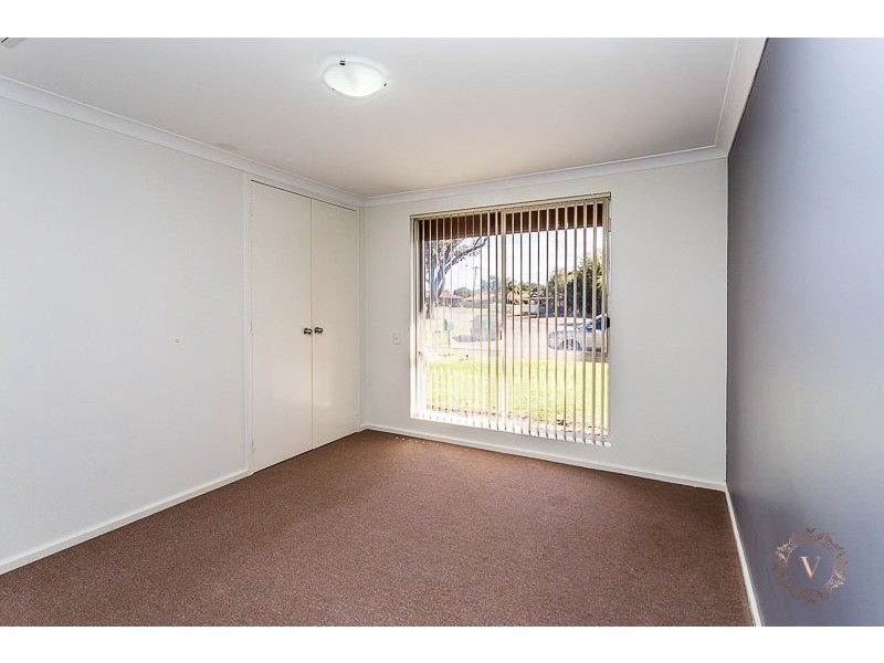 7 Gordon Place, Huntingdale WA 6110