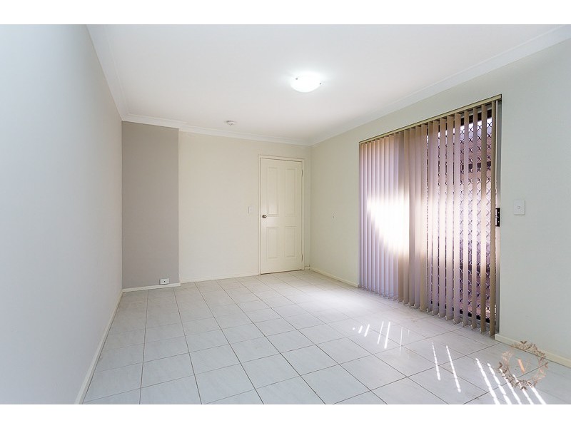 7 Gordon Place, Huntingdale WA 6110