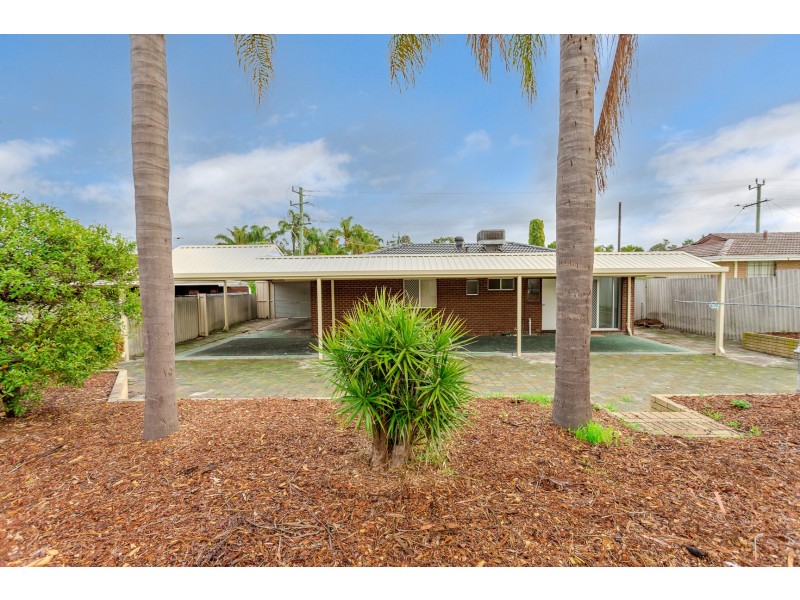 18 Brabham Street, Gosnells WA 6110