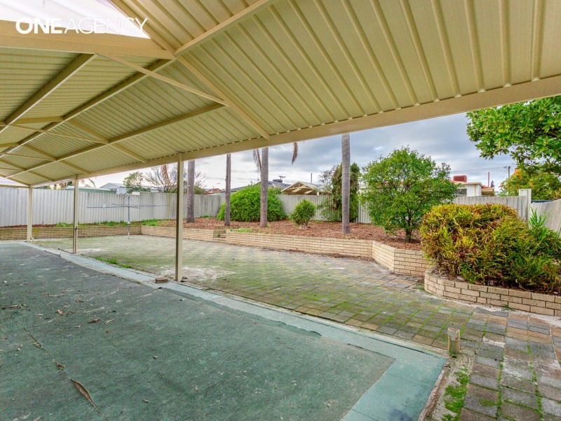 18 Brabham Street, Gosnells WA 6110