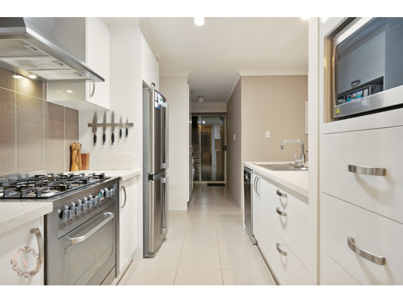 3 Carakine Grove, Thornlie WA 6108