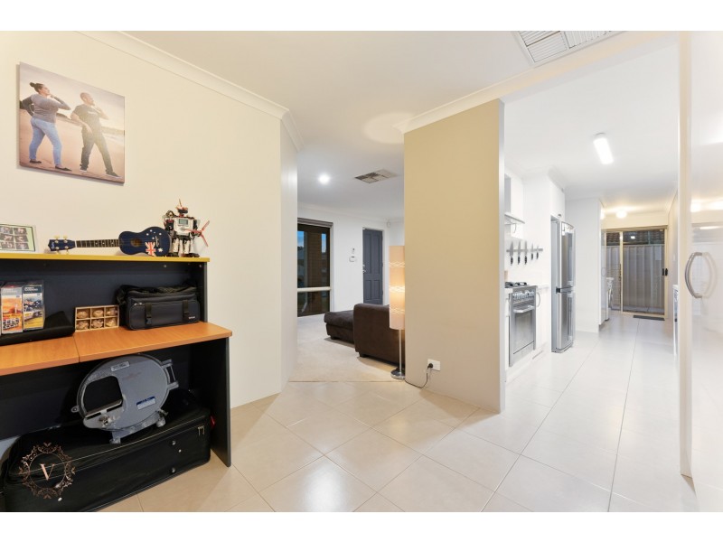 3 Carakine Grove, Thornlie WA 6108