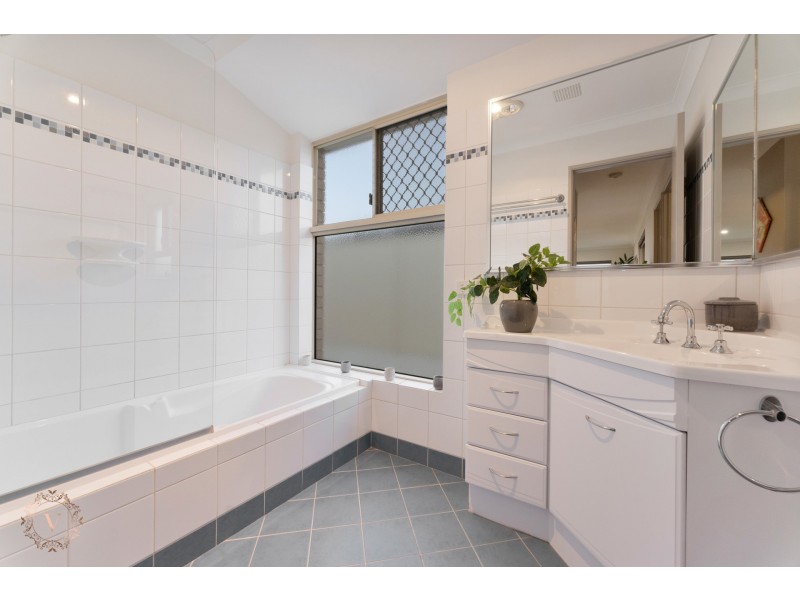 3 Carakine Grove, Thornlie WA 6108