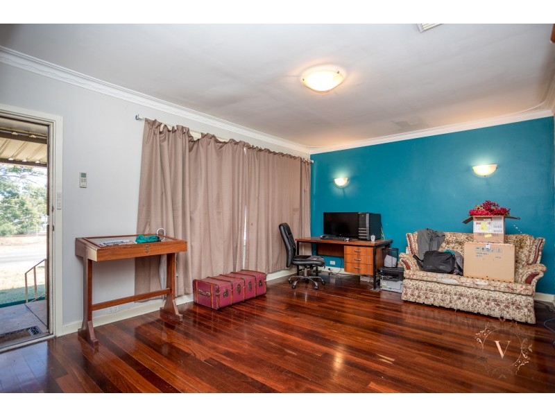 206 Streich Avenue, Armadale WA 6112