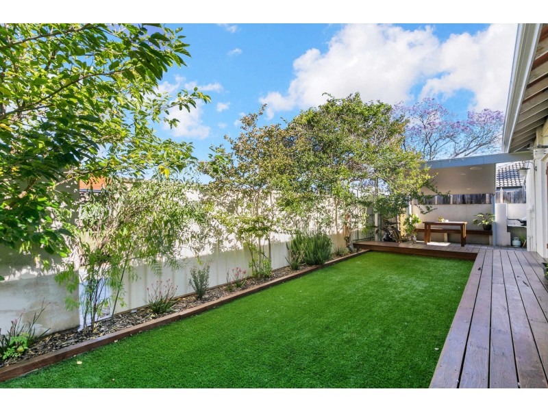 115 Manning Road, Manning WA 6152