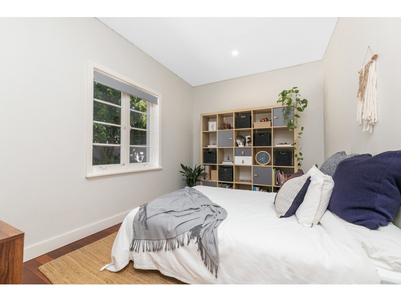115 Manning Road, Manning WA 6152