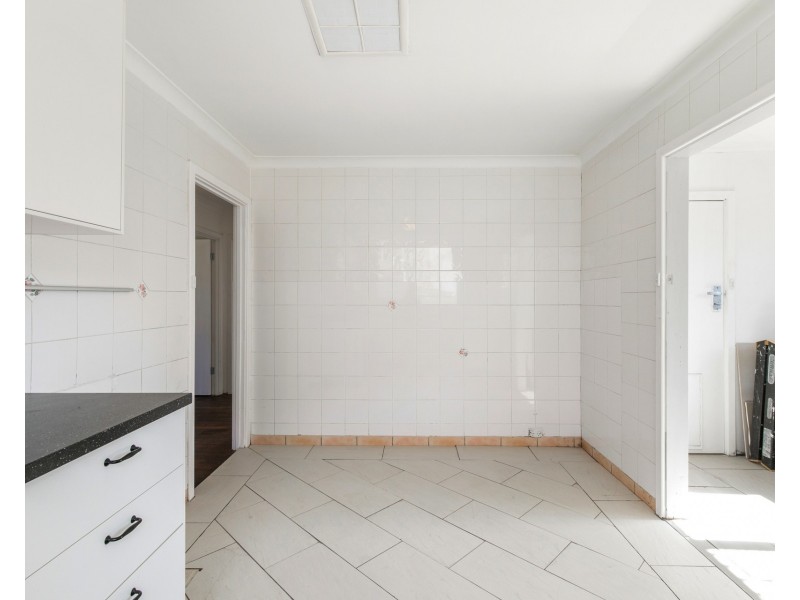 21 Westbrook Way, Girrawheen WA 6064